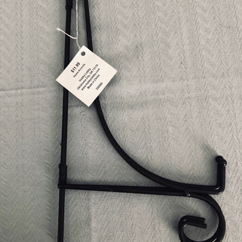 New metal cookbook or plate holder